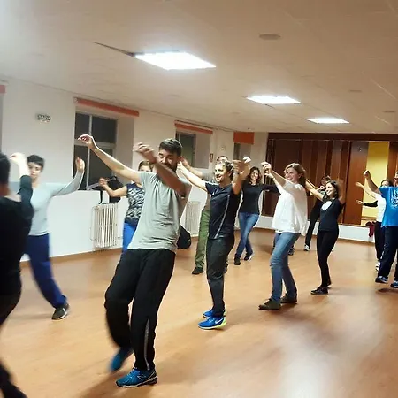 Hostal Albergue Lug 2 *